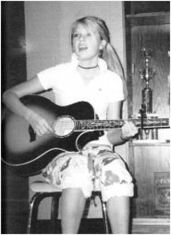 taylor swift young yearbook