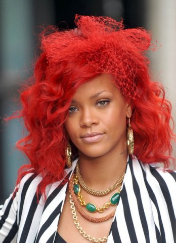 Rihanna red hair